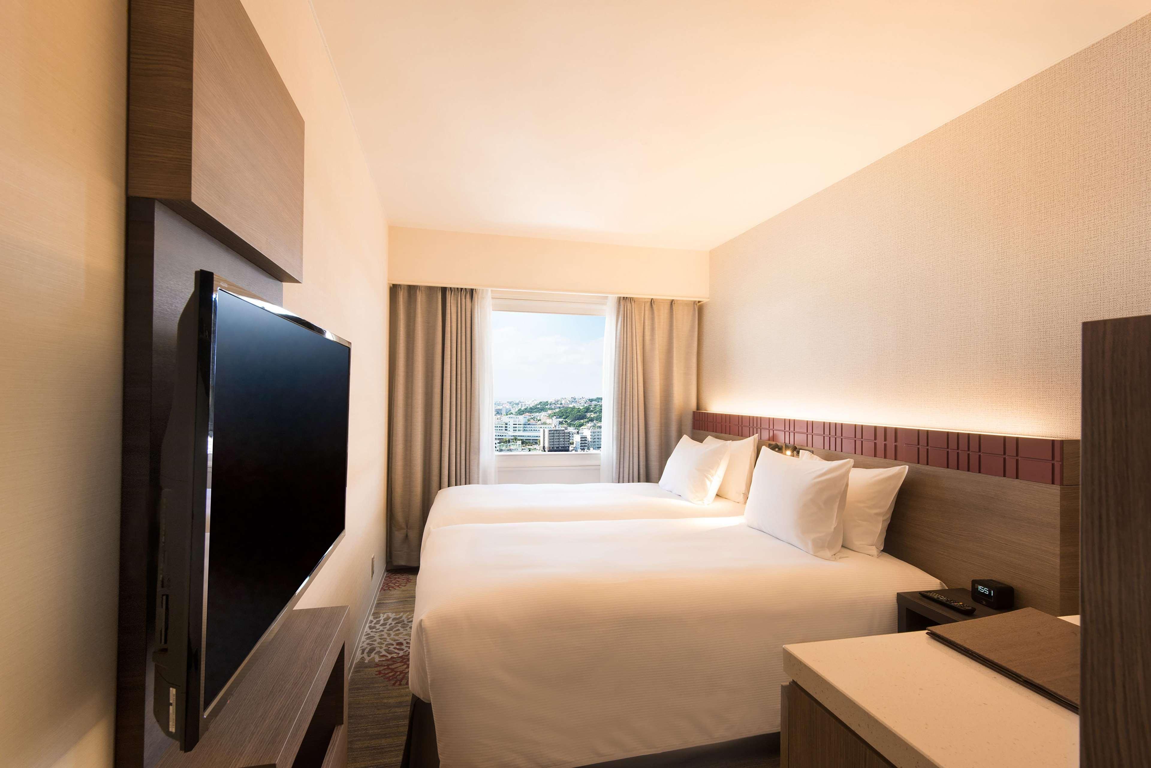 Doubletree By Hilton Naha Shuri Castle Ngoại thất bức ảnh