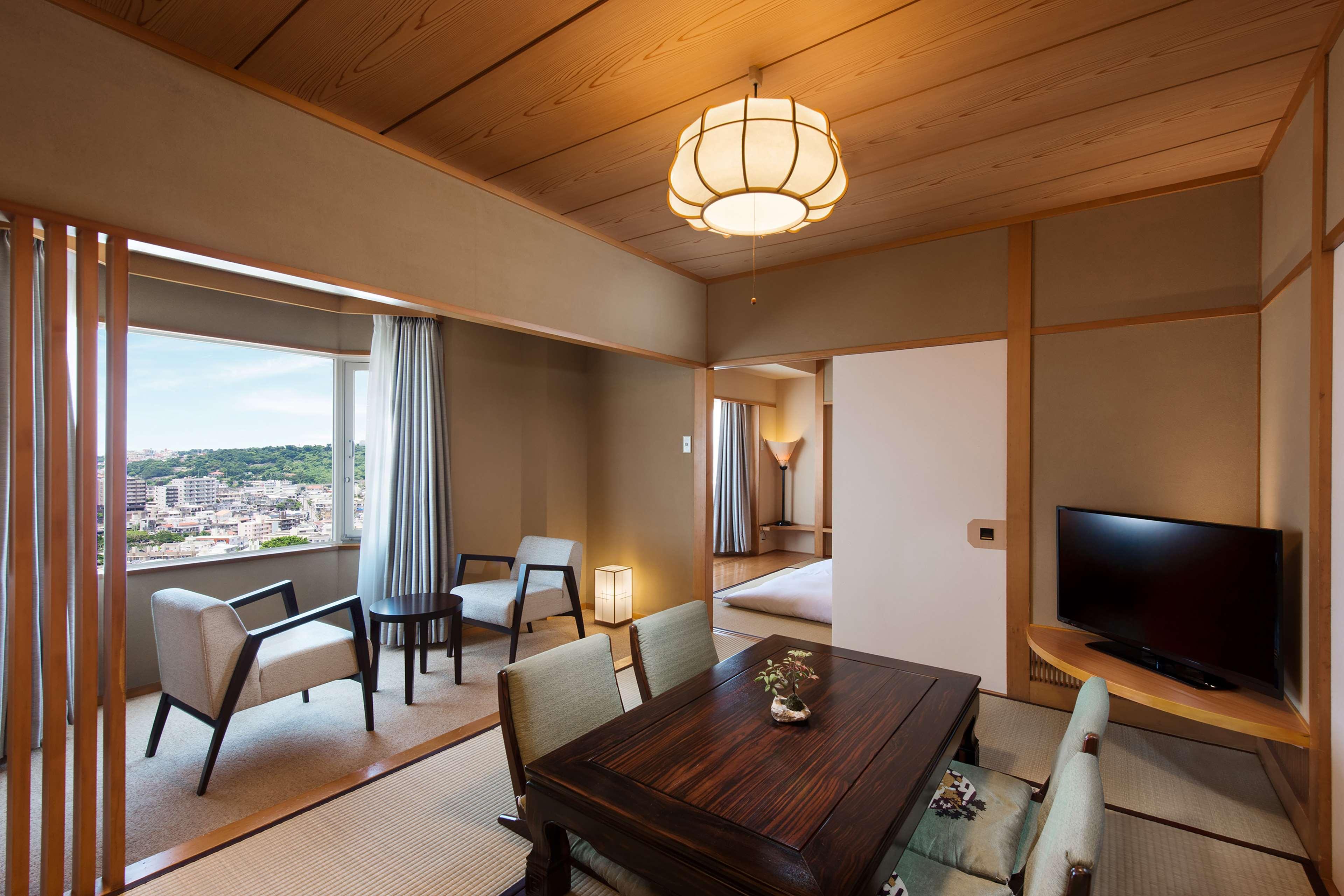 Doubletree By Hilton Naha Shuri Castle Ngoại thất bức ảnh