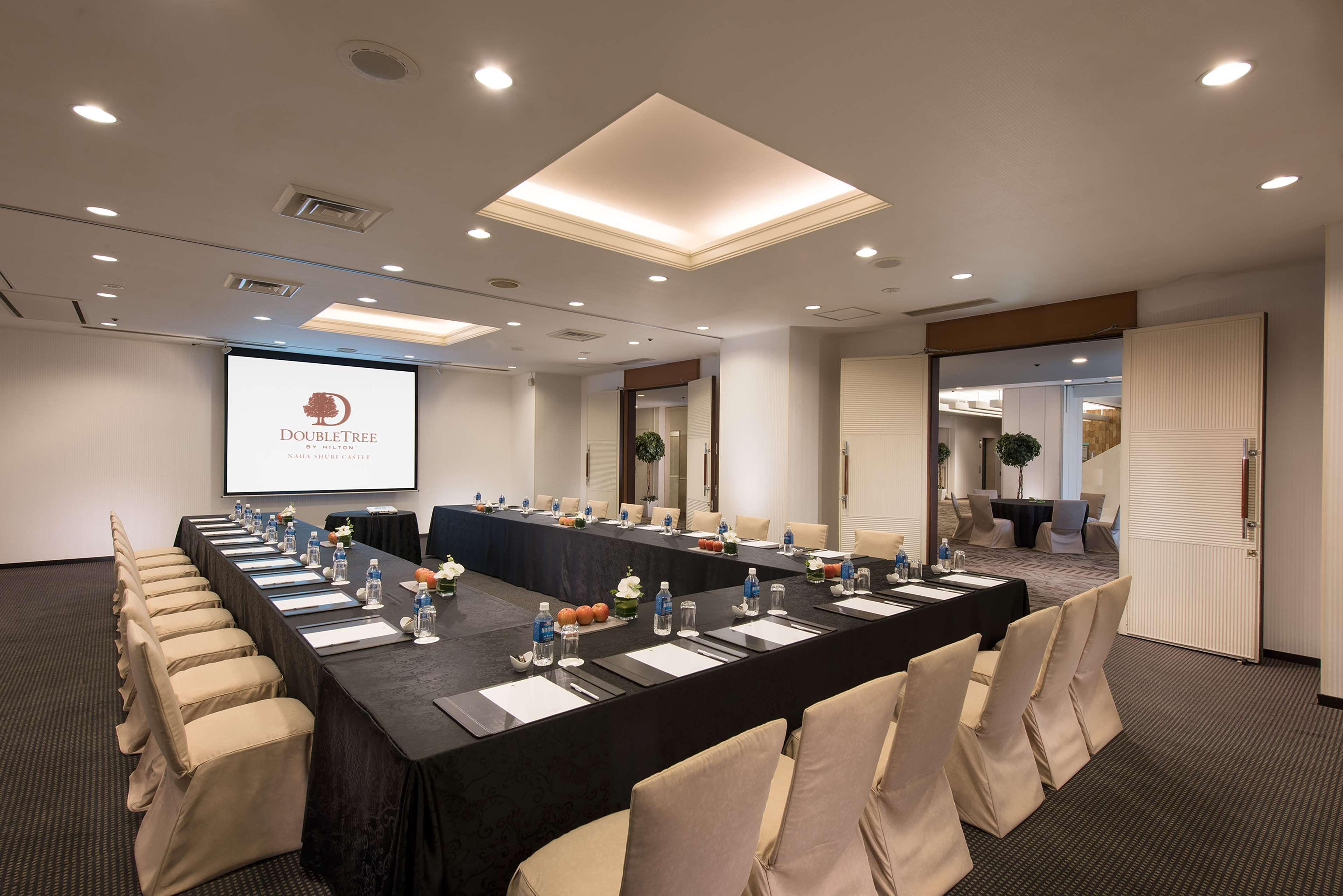Doubletree By Hilton Naha Shuri Castle Ngoại thất bức ảnh