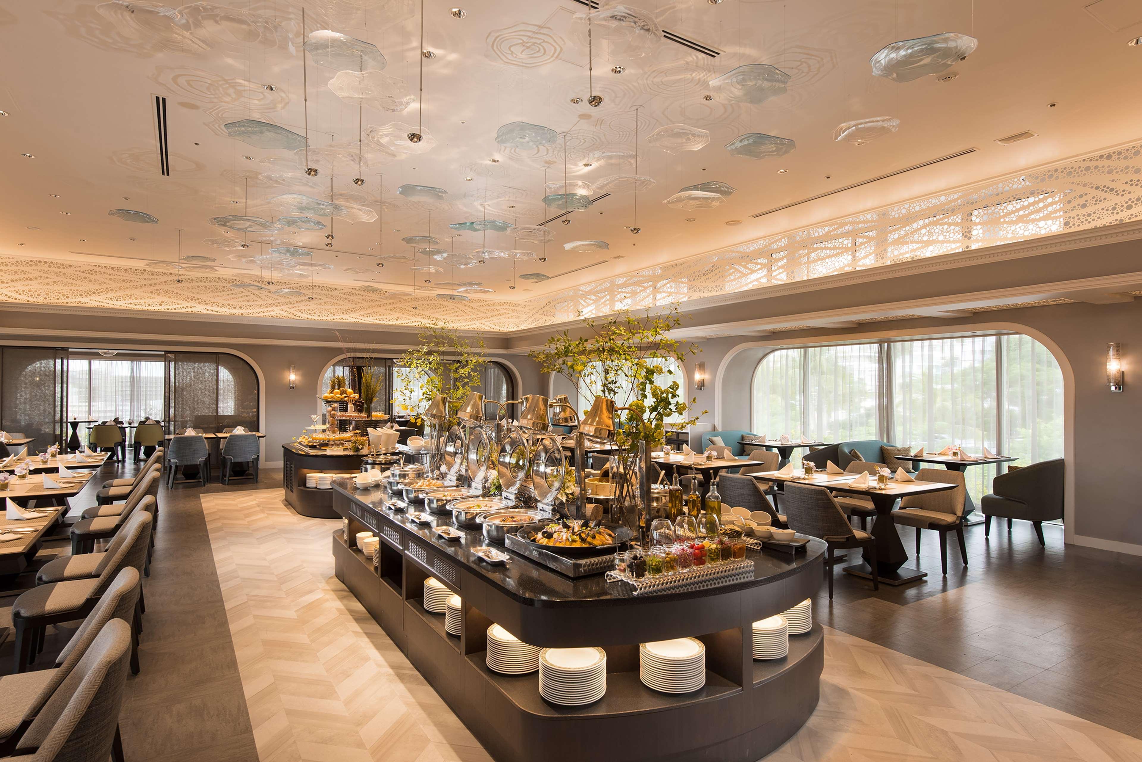 Doubletree By Hilton Naha Shuri Castle Ngoại thất bức ảnh