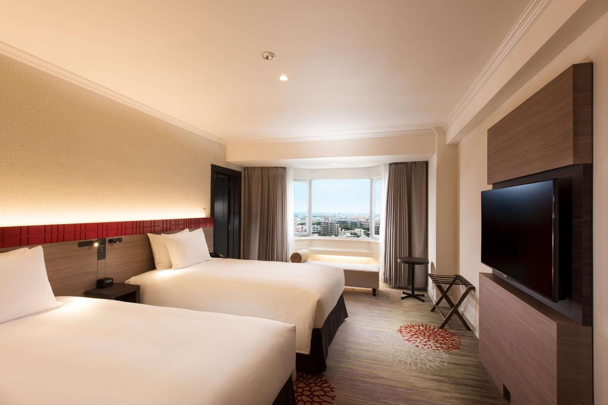 Doubletree By Hilton Naha Shuri Castle Ngoại thất bức ảnh
